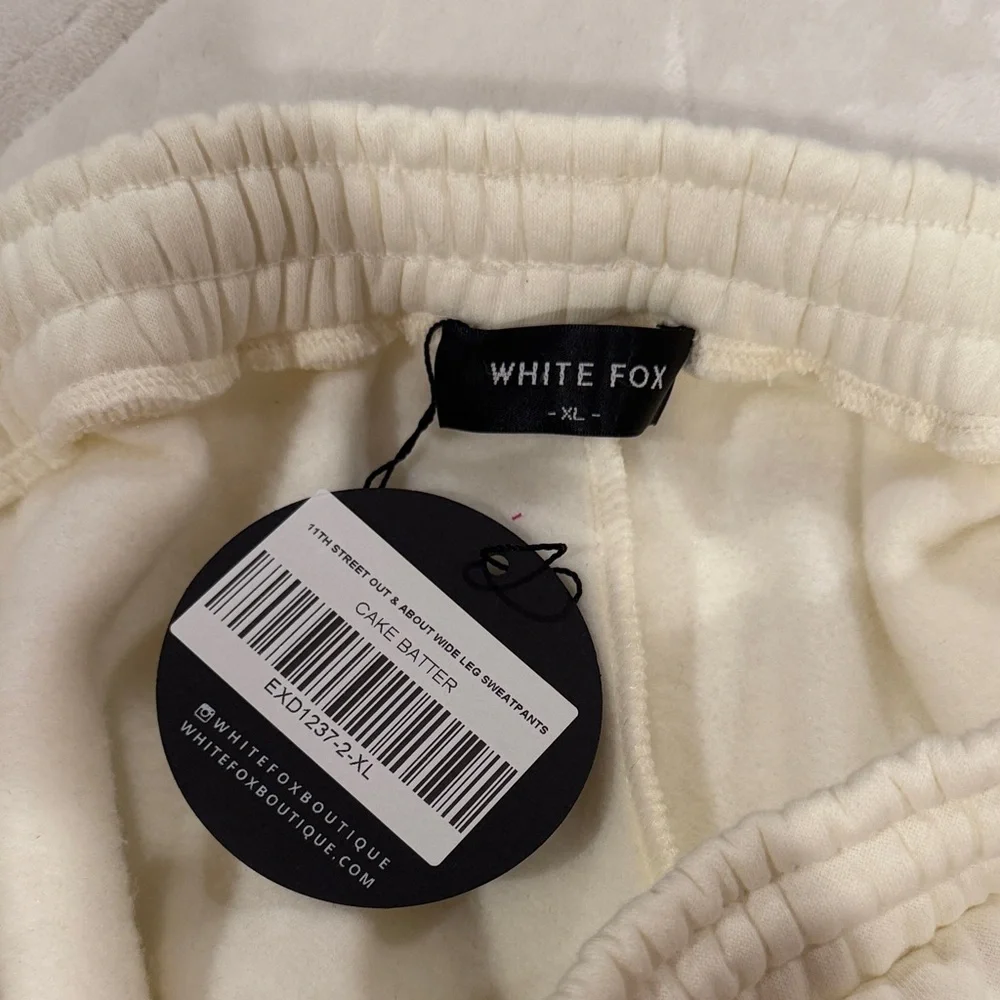 White Fox Boutique Cream Wide Leg Pants with Red Stripe - Picture 2 of 3